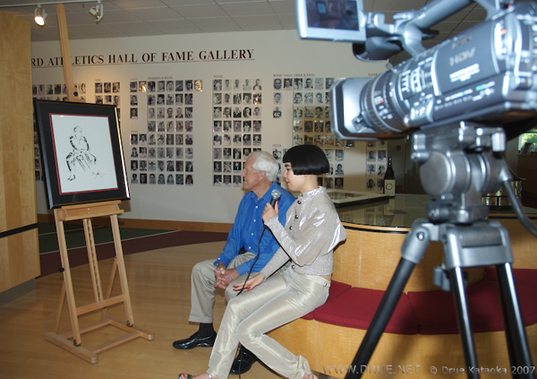 Coach Bill Walsh�s portrait unveiled