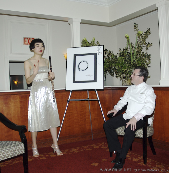 Drue performs musical tribute for Chef Trotter